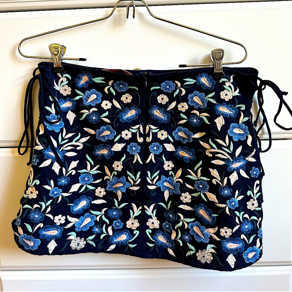 Zara embroidered floral skirt